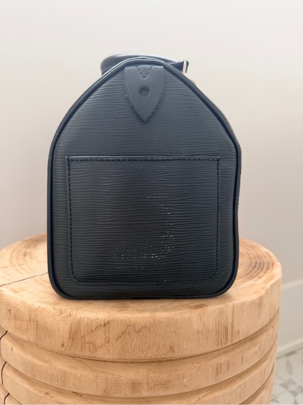 Louis Vuitton Epi Speedy 25 Black Satchel - Picture 4 of 5